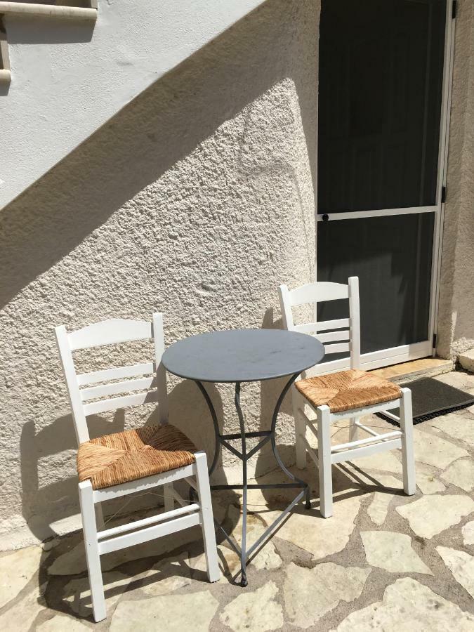 Central Studios In Agios Nikitas Pedestrian Zone Exteriör bild